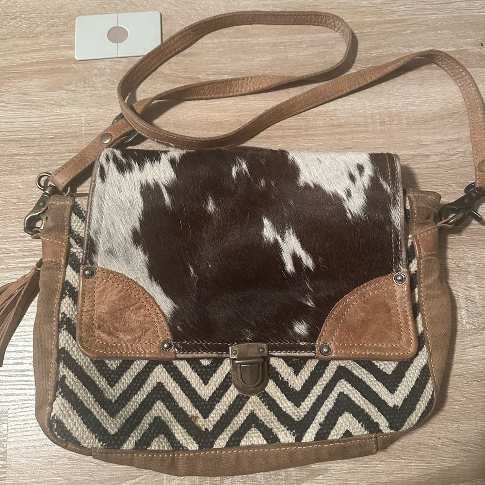 Myra cross body purse